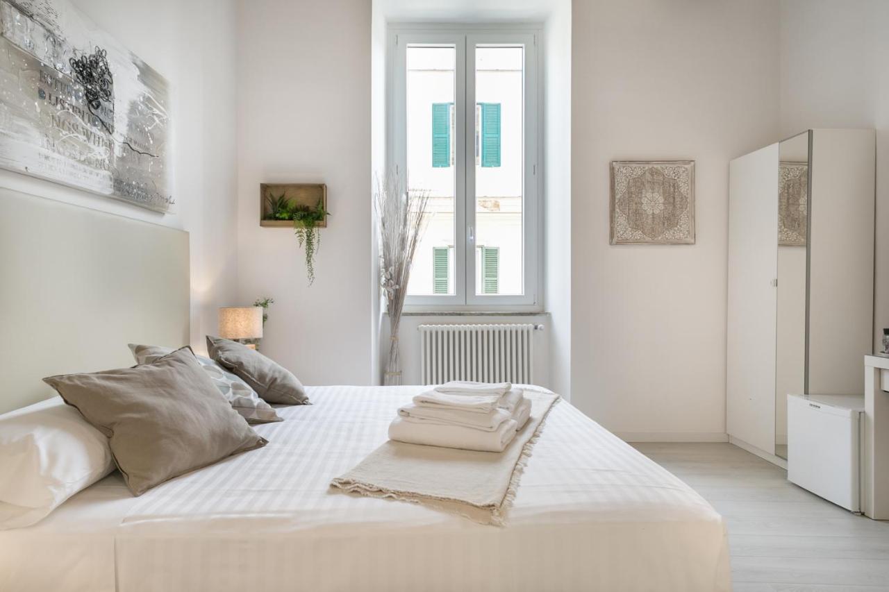 White Ostilia Apartments Рим Екстер'єр фото
