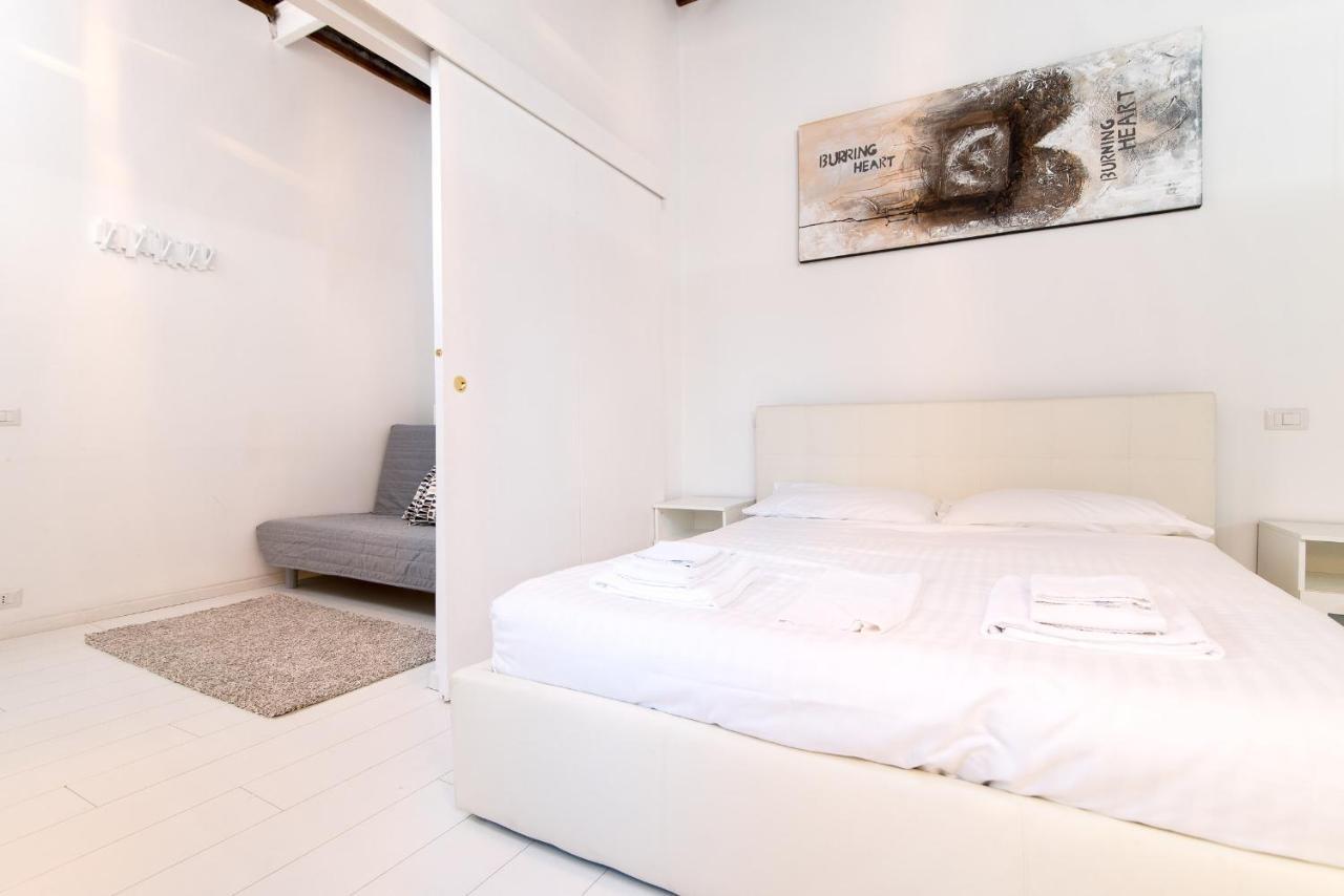 White Ostilia Apartments Рим Екстер'єр фото