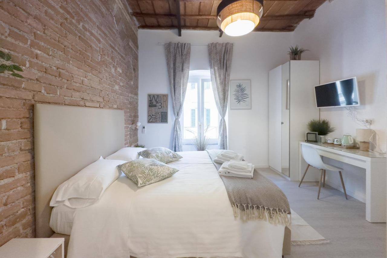White Ostilia Apartments Рим Екстер'єр фото