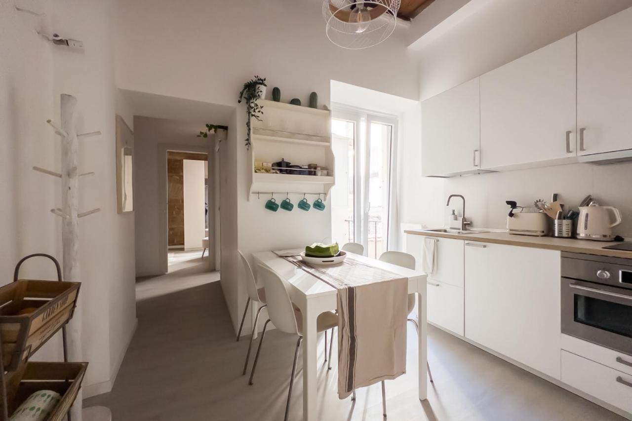 White Ostilia Apartments Рим Екстер'єр фото