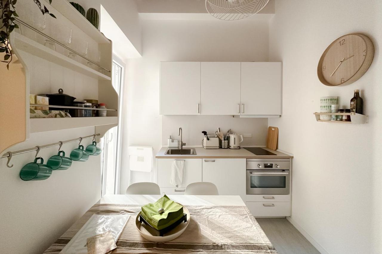 White Ostilia Apartments Рим Екстер'єр фото