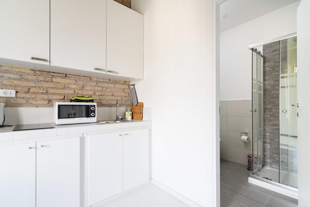 White Ostilia Apartments Рим Екстер'єр фото