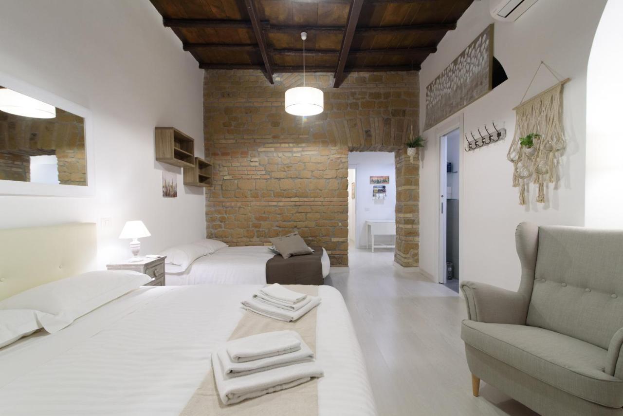White Ostilia Apartments Рим Екстер'єр фото