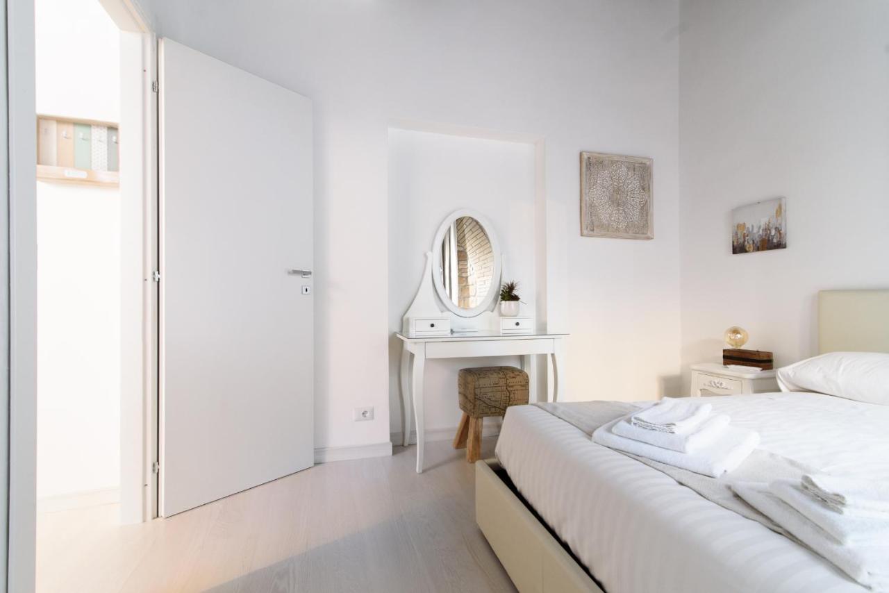 White Ostilia Apartments Рим Екстер'єр фото